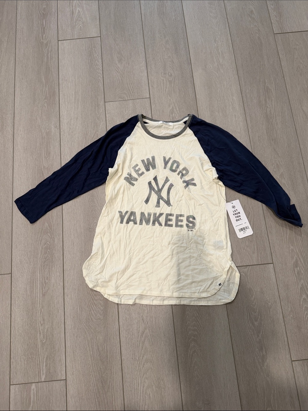 Yankees Raglan Tee - Navy/White